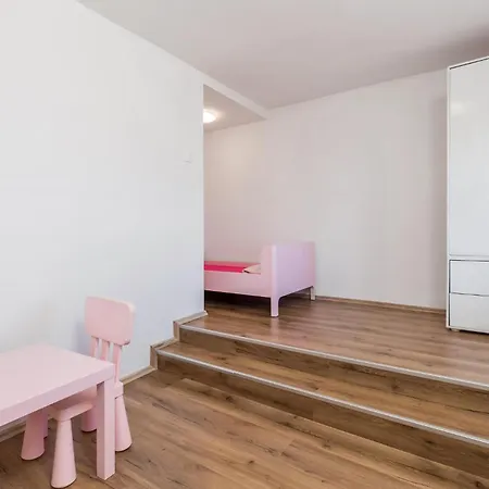 Ferienhaus Cozy In Bregi With Wifi *