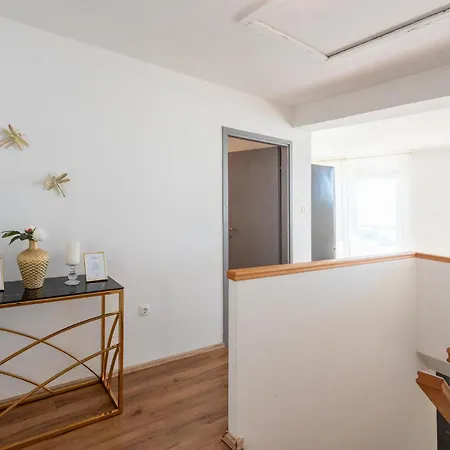 Pet Friendly In Bregi With House Sea View 別荘
