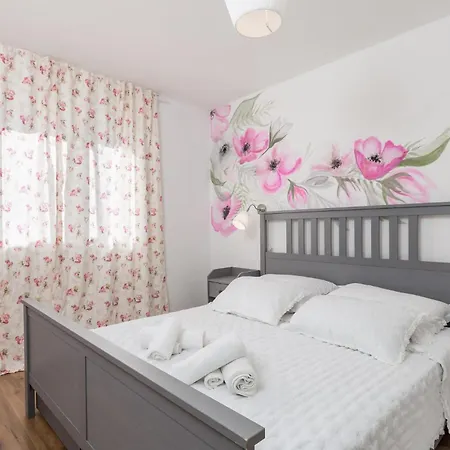 Cozy In Bregi With Wifi Holiday home *