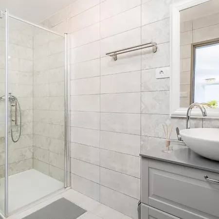 Prázdninový dům Pet Friendly In Bregi With House Sea View Breza