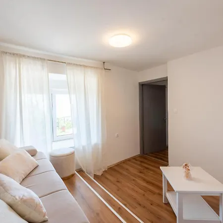 Prázdninový dům Pet Friendly In Bregi With House Sea View Breza