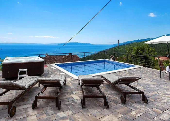 Cozy In Bregi With Wifi Holiday home *