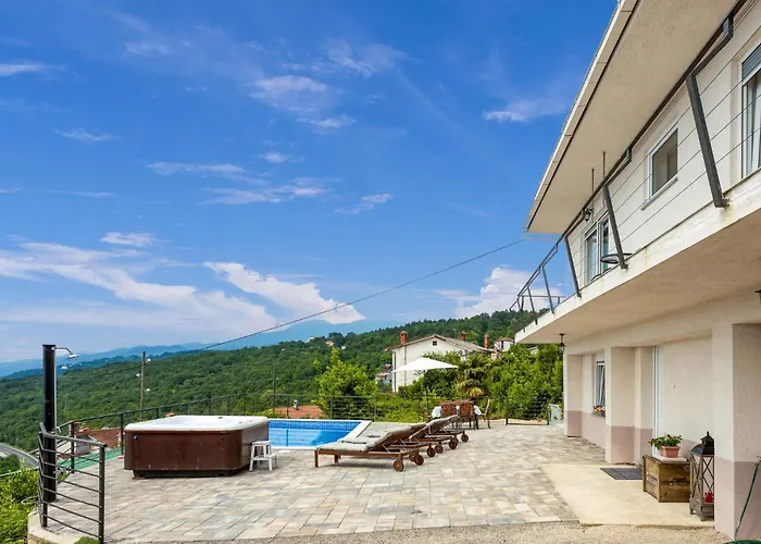 Cozy In Bregi With Wifi Holiday home Breza