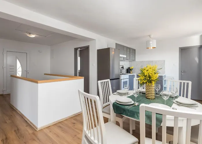 Holiday home Cozy In Bregi With Wifi Breza